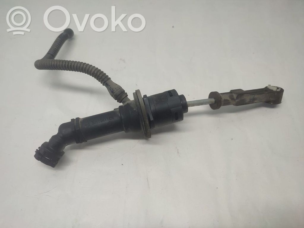 Dacia Lodgy Cilindro maestro de embrague 