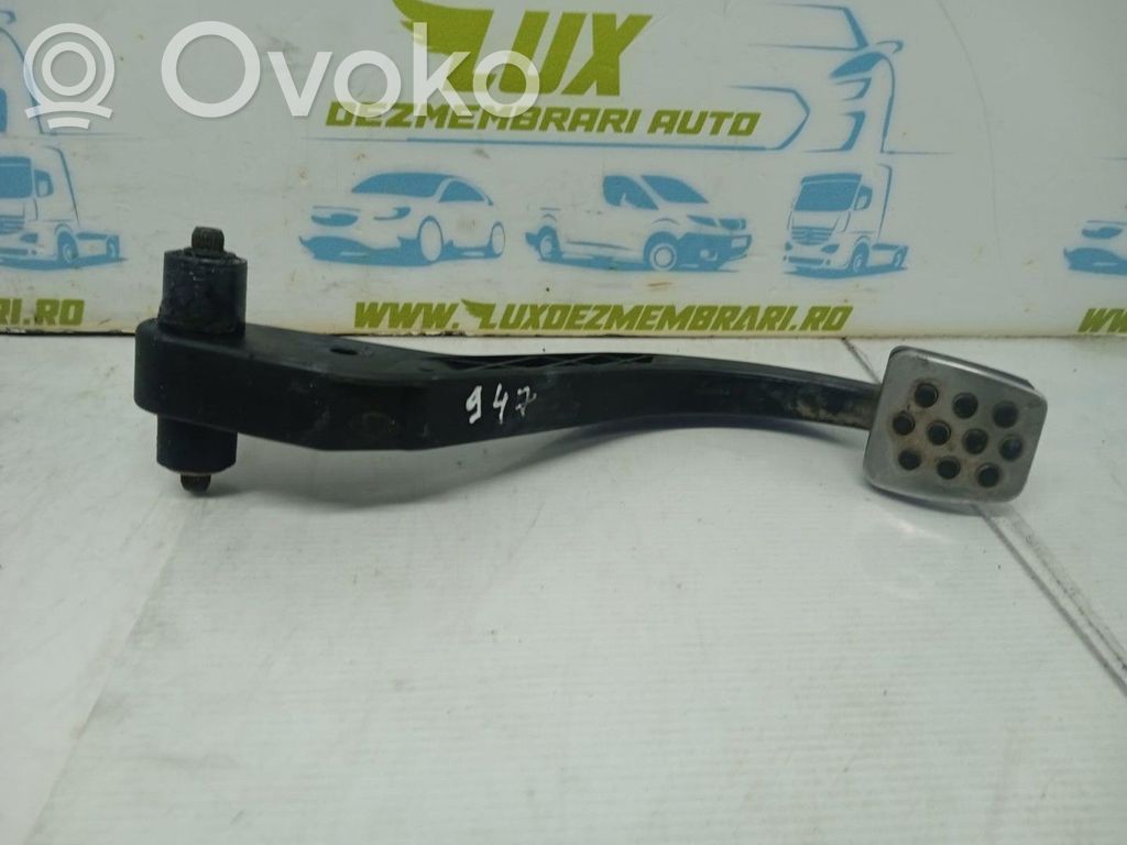 Pedal de embrague   28870