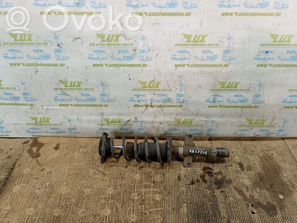 Volkswagen Golf IV Amortyzator osi przedniej ze sprężyną 