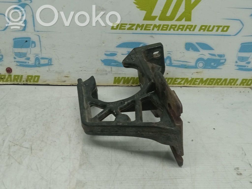 Nissan Qashqai Supporto di montaggio del motore (usato) 