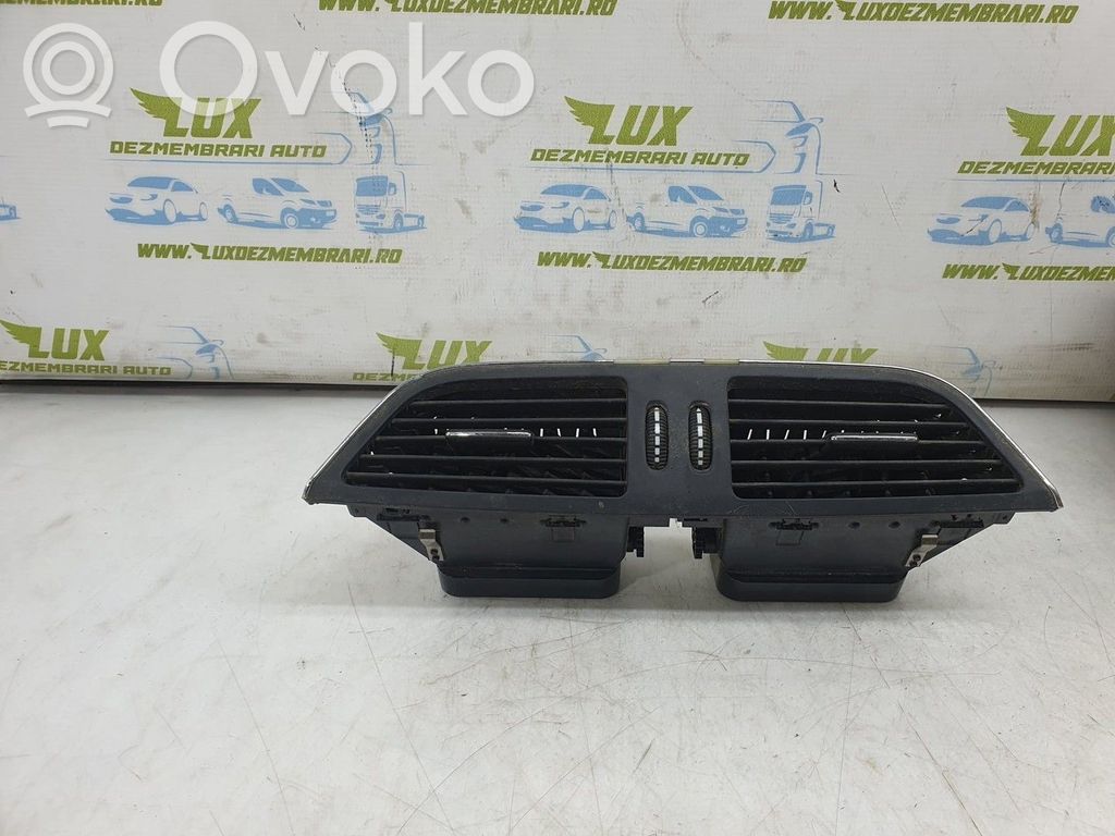 Mercedes-Benz CLS C219 Griglia di ventilazione centrale cruscotto