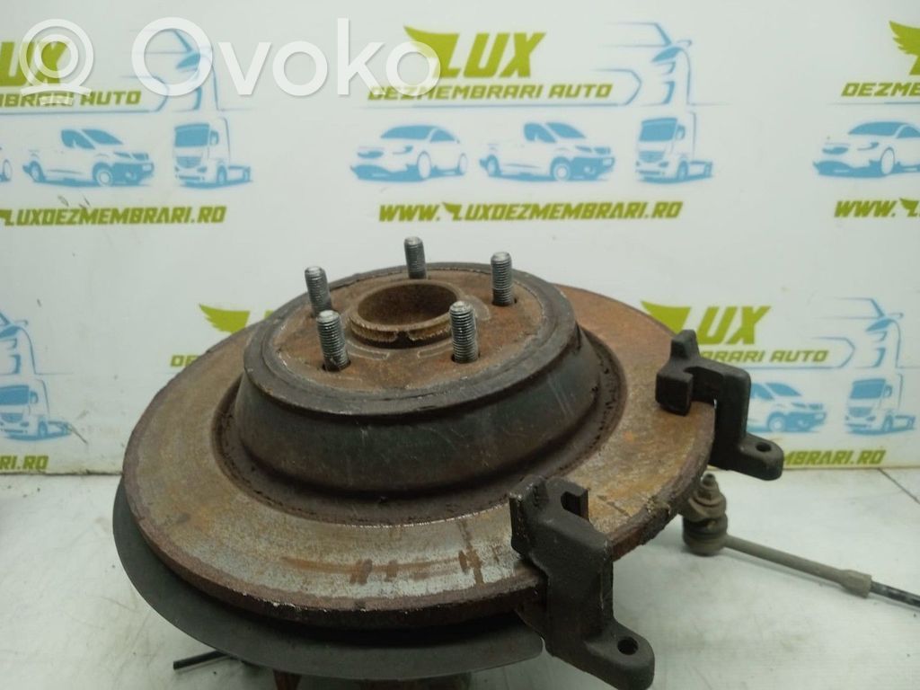 Ford Kuga II Aizmugurē riteņa rumbas vārpstas šarnīrs (stupica, capfa) 