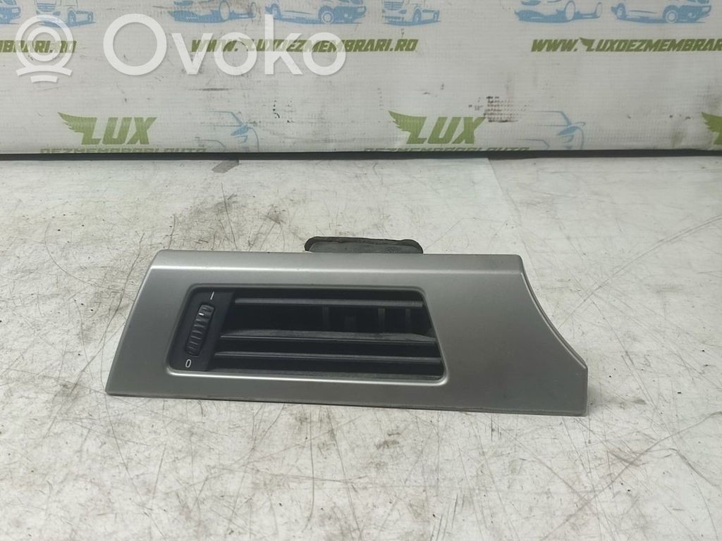 BMW 3 E90 E91 Rejilla de ventilación central del panel 