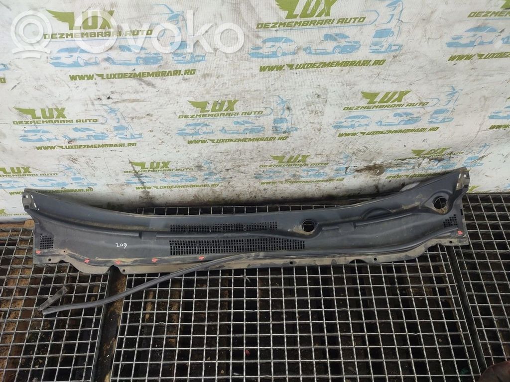 SsangYong Korando Listwa drzwi przednich 