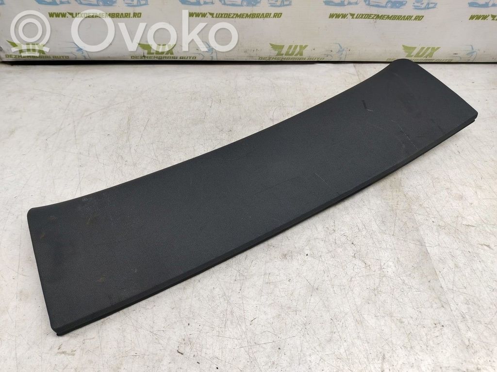 Audi A4 S4 B7 8E 8H Rivestimento della portiera anteriore (modanatura)