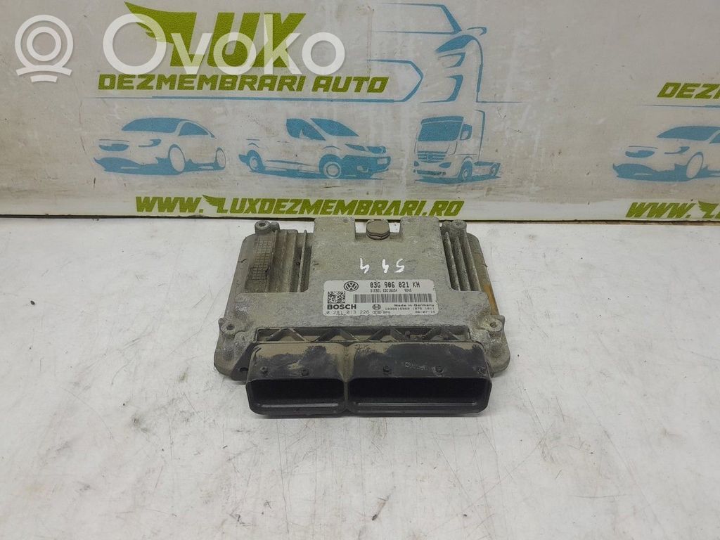 Volkswagen Jetta V Komputer / Sterownik ECU silnika 