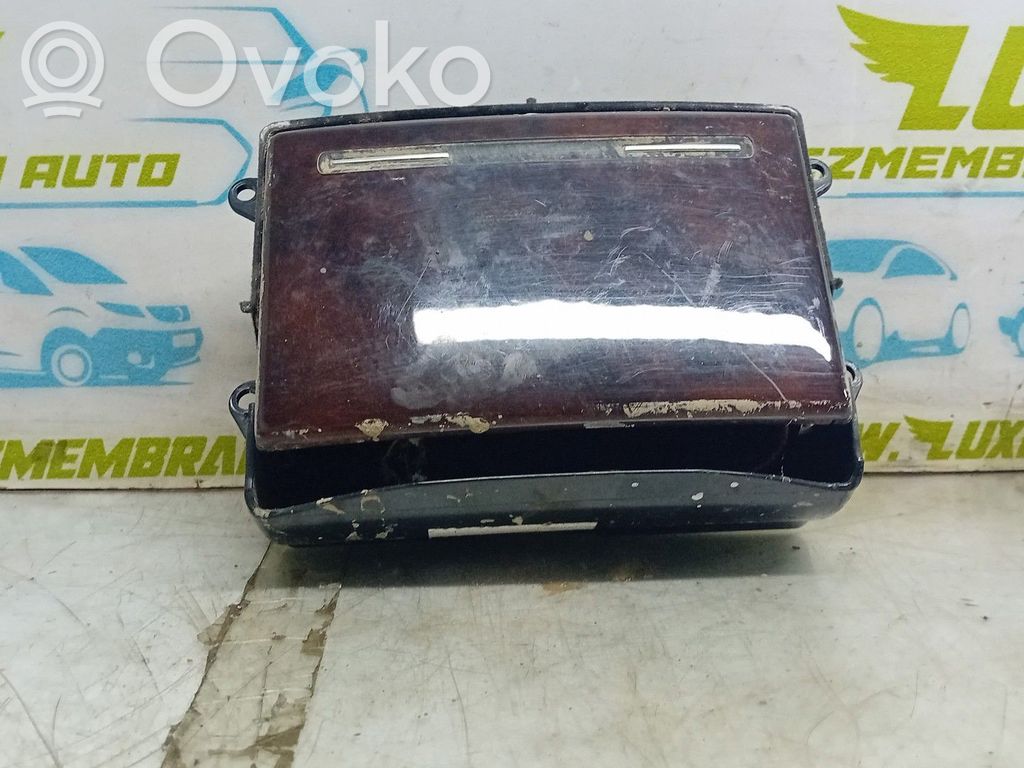 Glove box   4E12858601