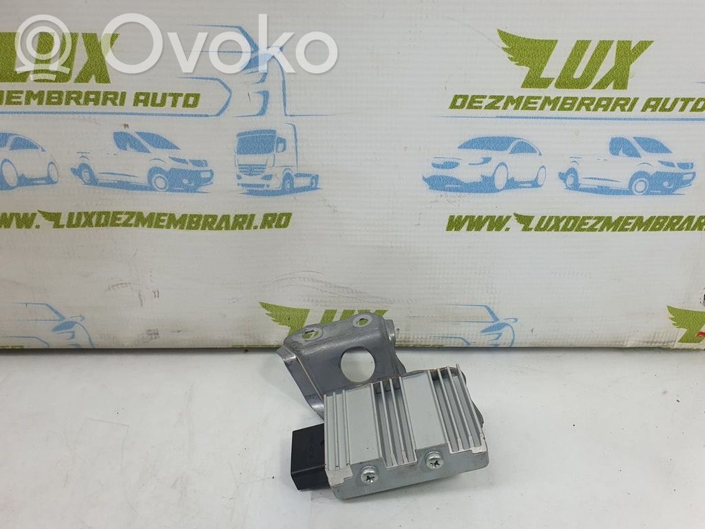Unidad de control/módulo ECU del motor   8957053030