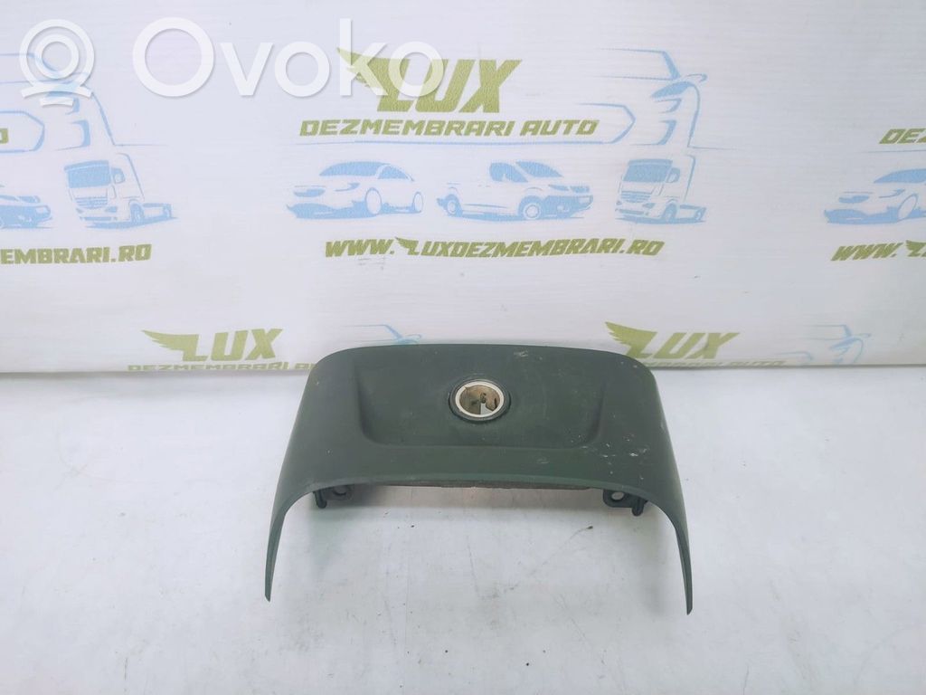 Volvo XC60 Moulure de porte avant 