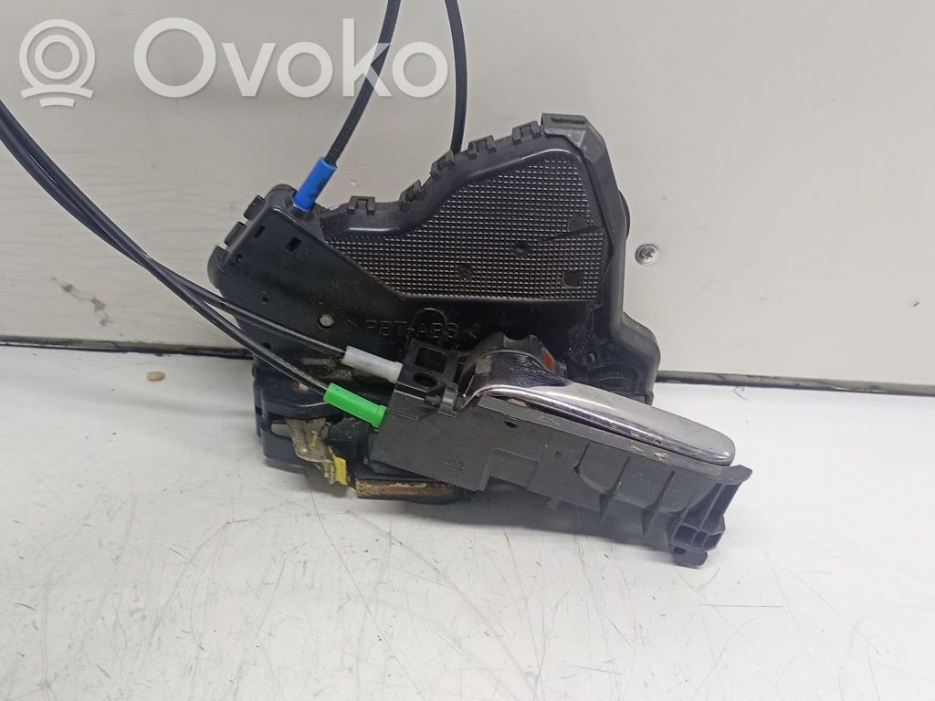 Toyota Avensis T250 Serratura portiera anteriore
