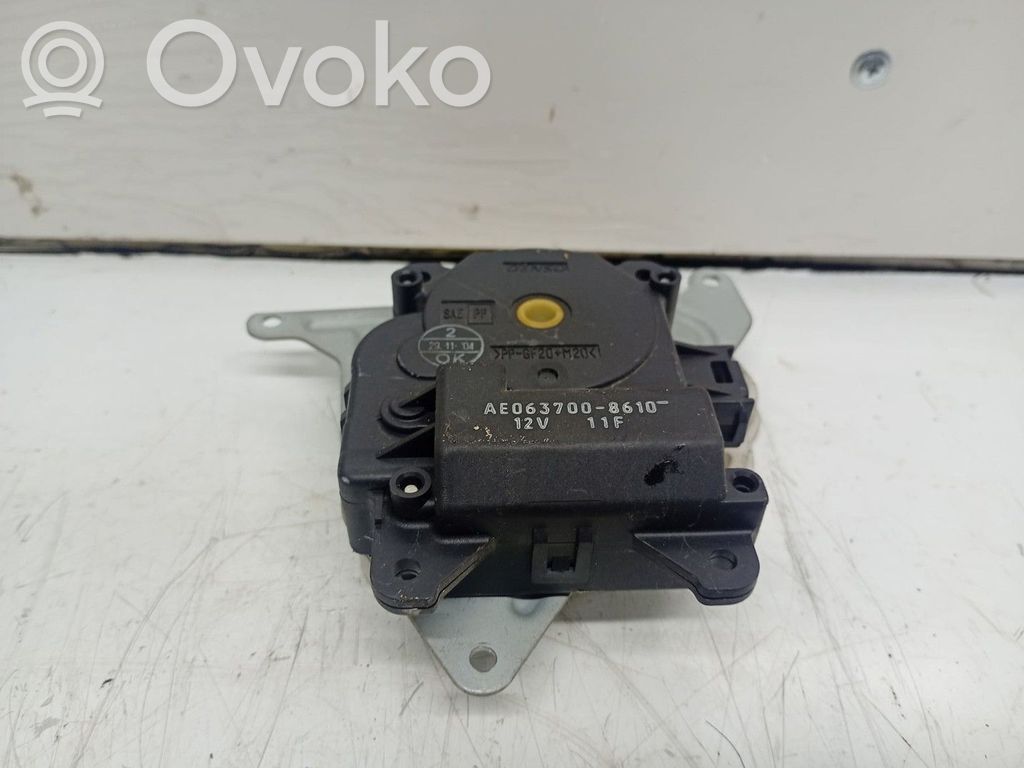 Toyota Avensis T250 Actuator/motor clapetă debit aer A/C 