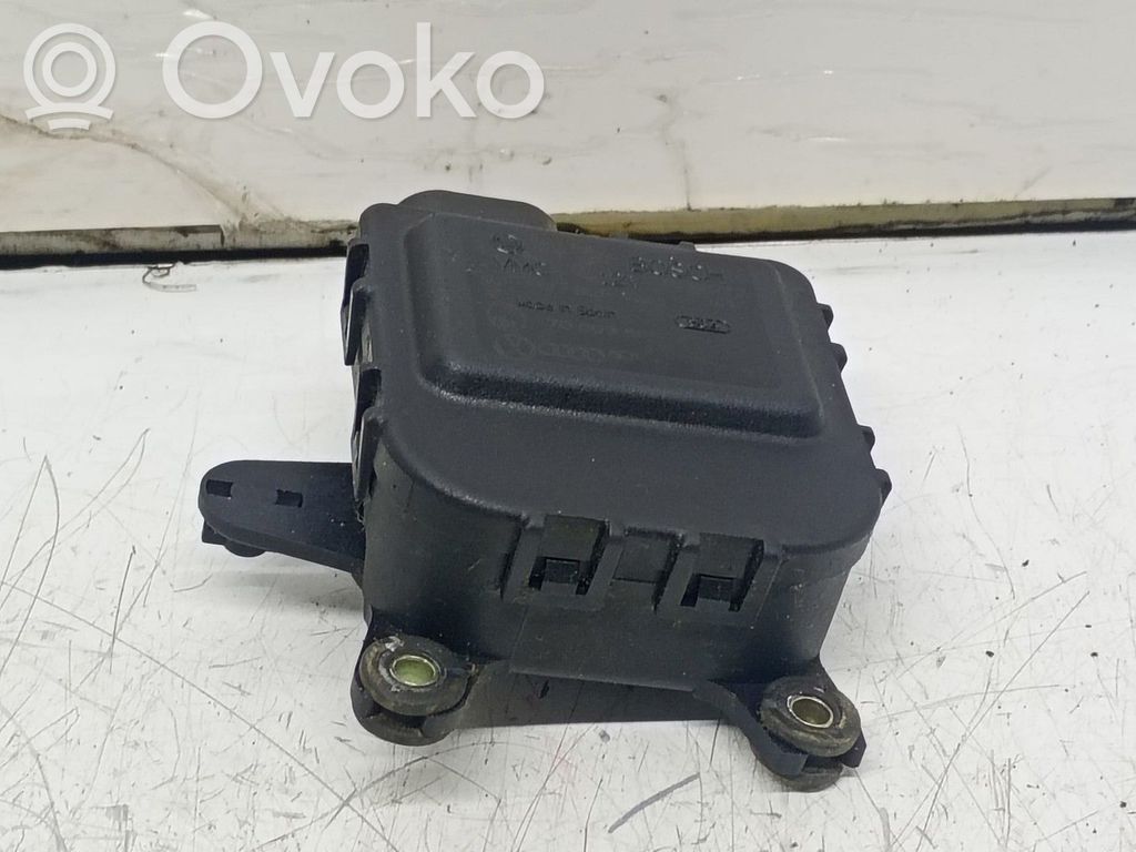 Volkswagen PASSAT B5.5 Motorino attuatore ricircolo aria dell’A/C 
