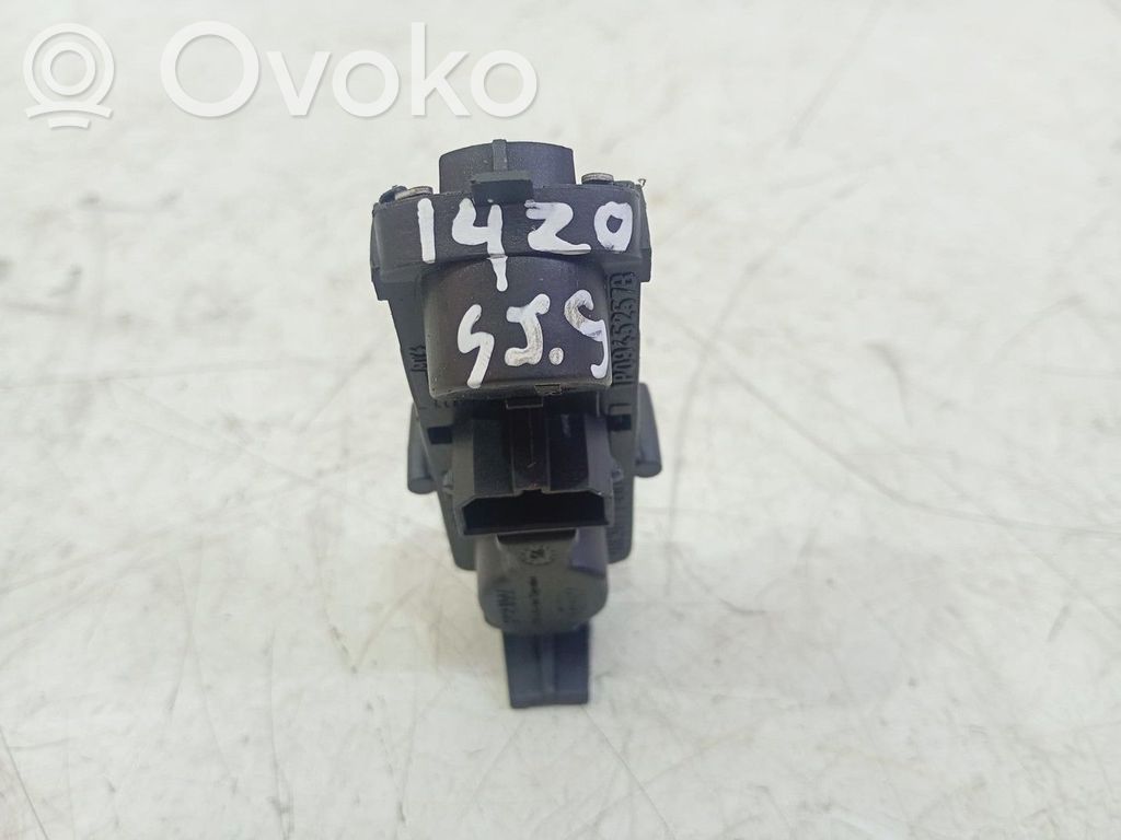 Seat Leon (1P) Suport becuri lampă spate 
