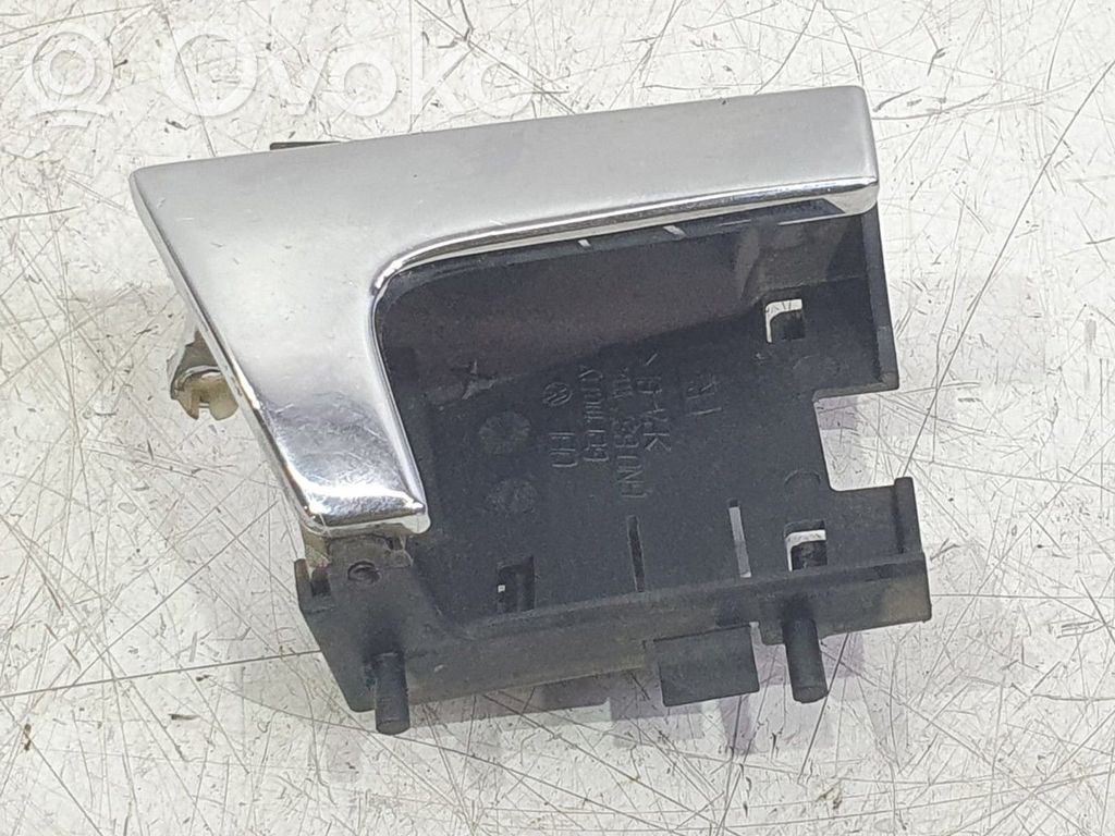Volkswagen Polo VI Manecilla interna puerta trasera