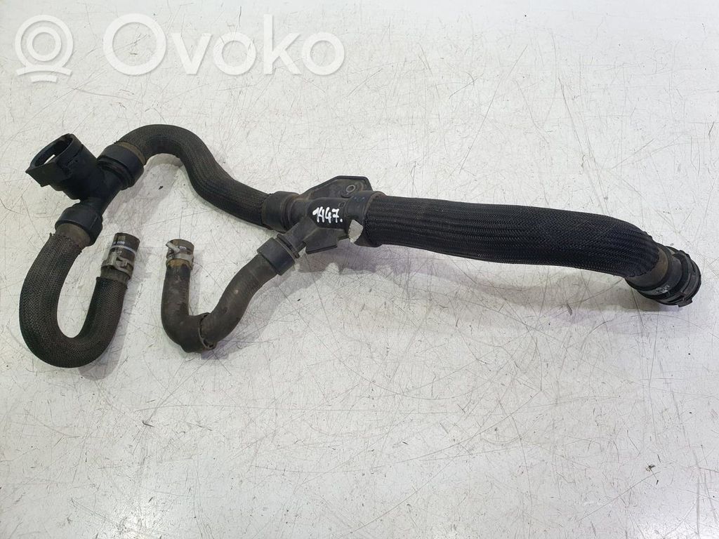 Citroen C4 III e-C4 Tubo flessibile del liquido di raffreddamento del motore 