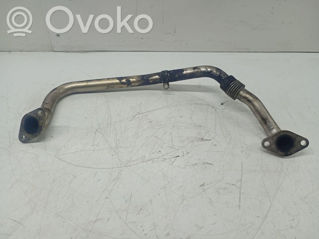 Volkswagen PASSAT B6 Tuyau de raccordement solide EGR