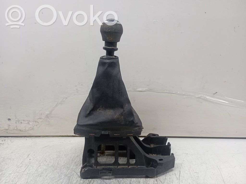 Toyota Yaris Cutie viteze manuală cu 6 trepte 