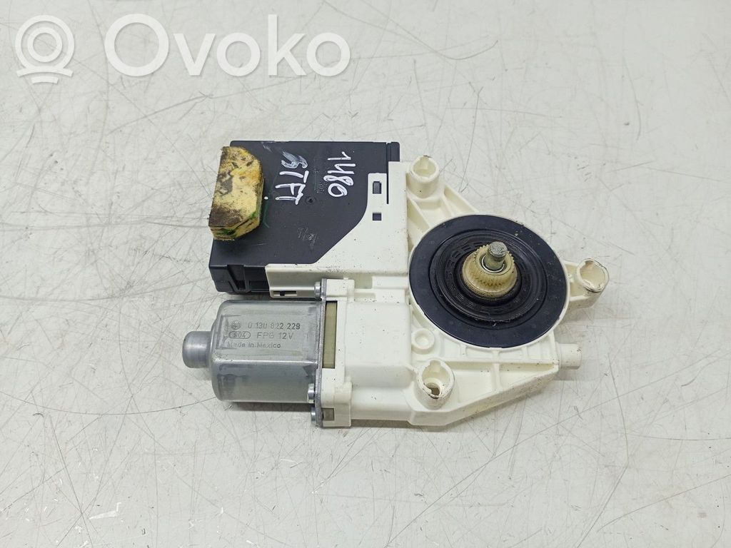 Volkswagen Jetta VI Motor macara geam ușă față