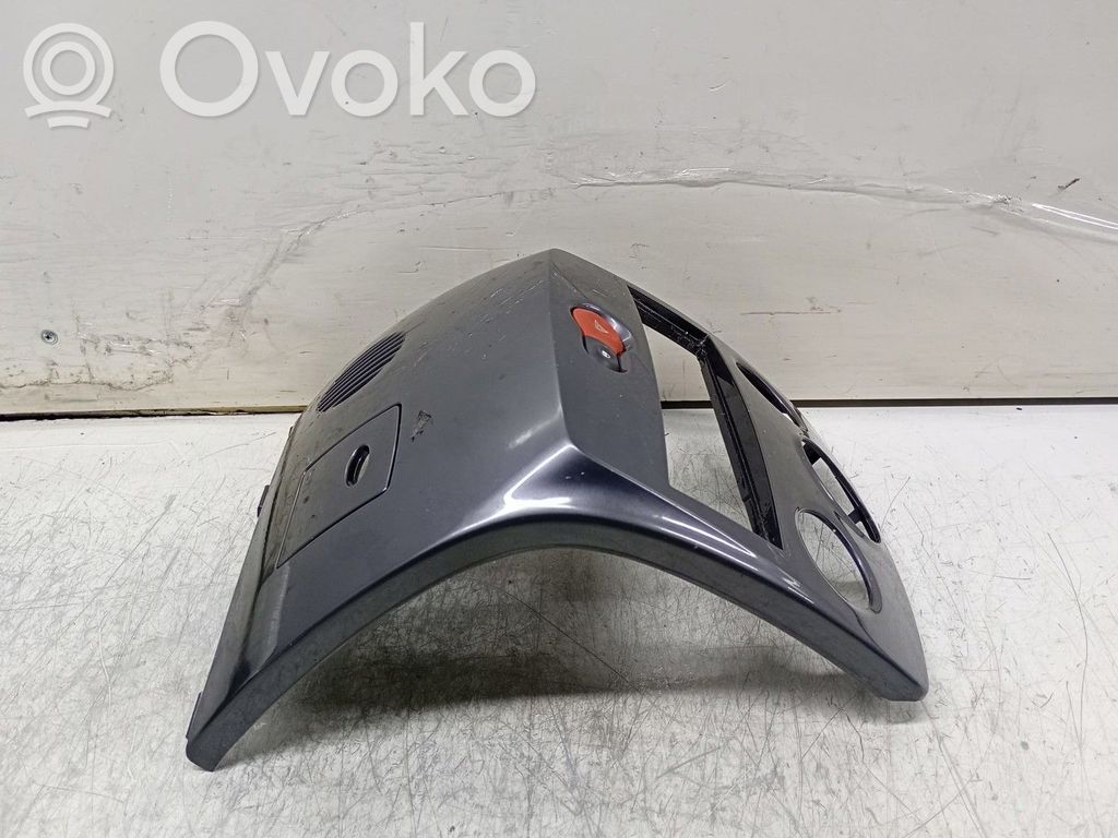Renault Clio III Element deski rozdzielczej 