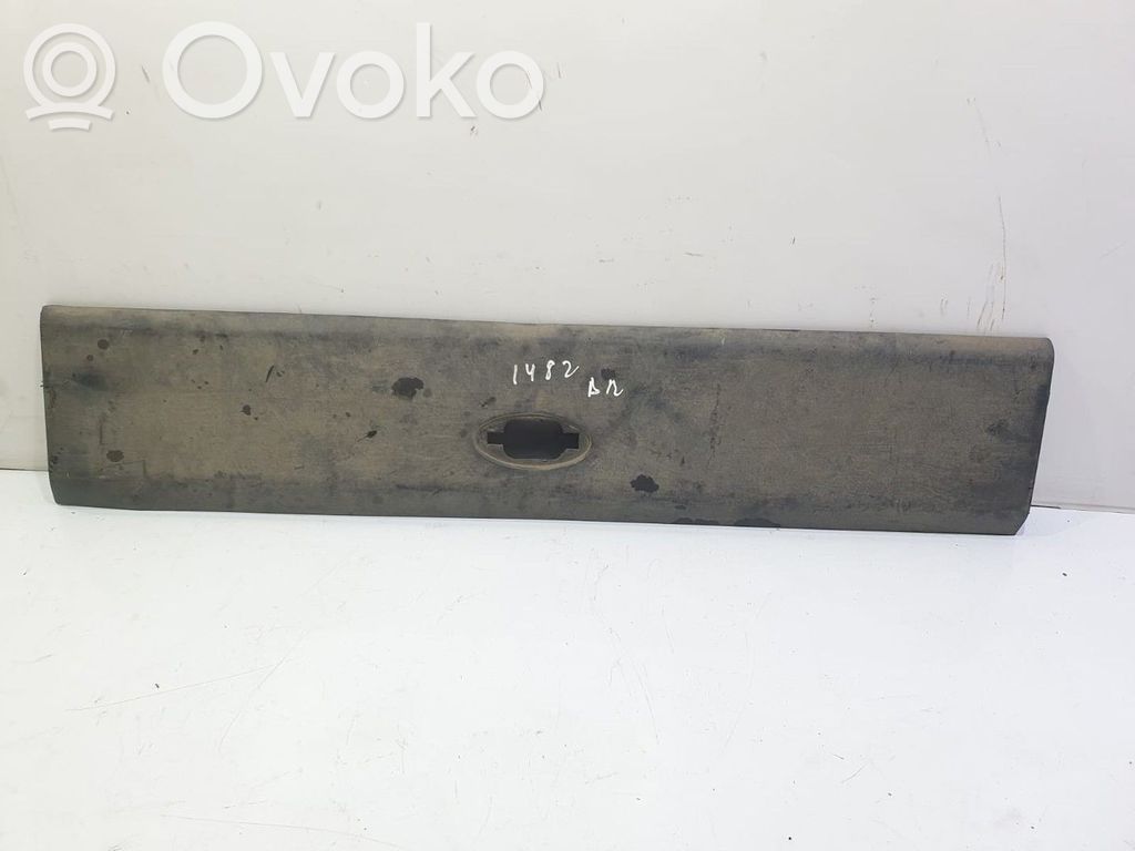 Renault Master III Rivestimento della portiera anteriore (modanatura) 