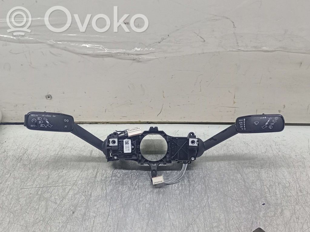 Skoda Karoq Boutons / interrupteurs volant 