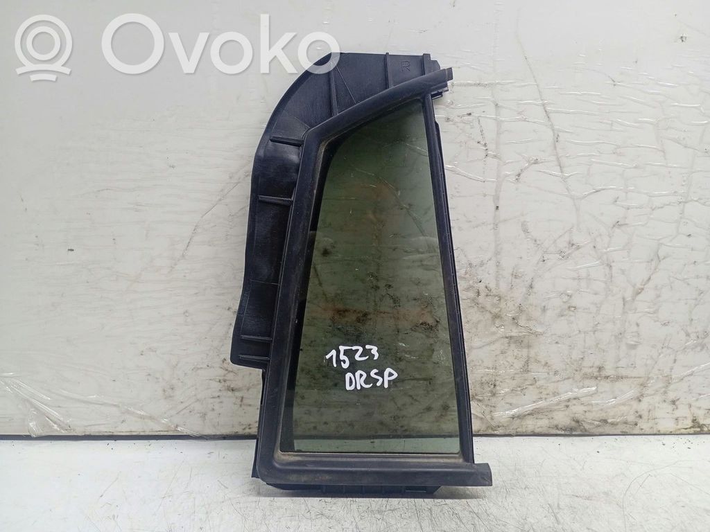 Ventanilla de ventilación de la puerta trasera