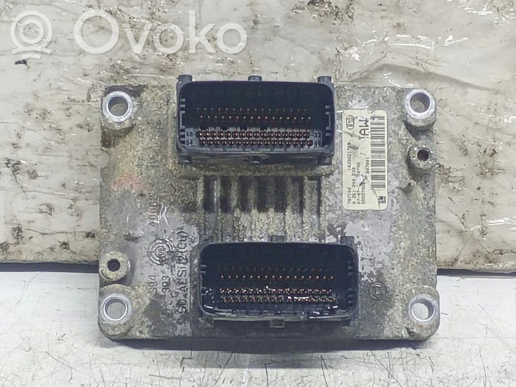 Opel Corsa D Komputer / Sterownik ECU silnika
