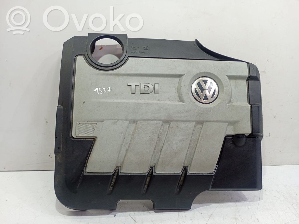 Volkswagen PASSAT CC Cubierta del motor (embellecedor)