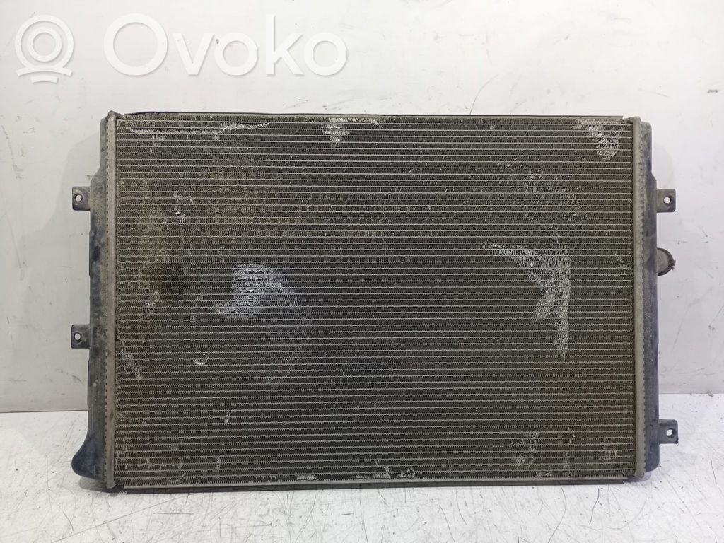 Volkswagen PASSAT B6 Radiatore di raffreddamento