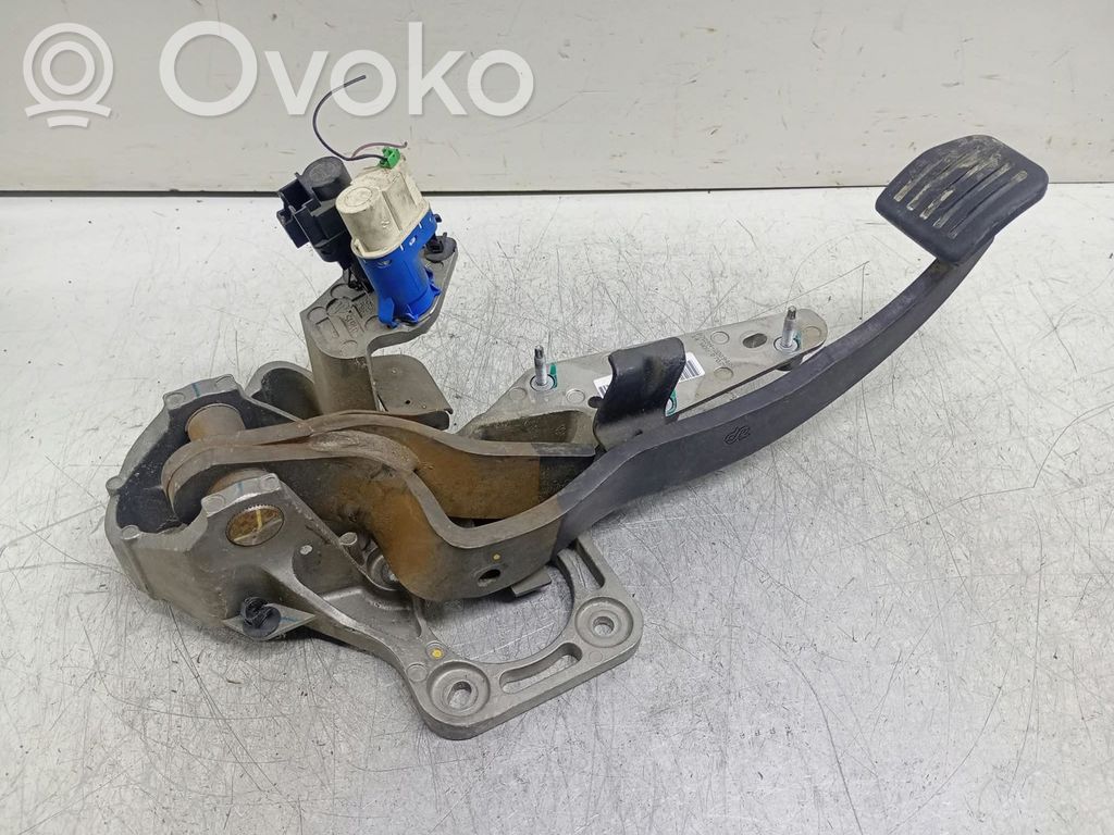 Ford Mondeo Mk III Stabdžių pedalas 