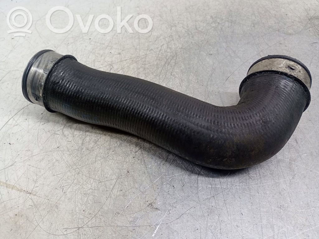 Volkswagen PASSAT B6 Schlauch / Leitung Ladeluftkühler 