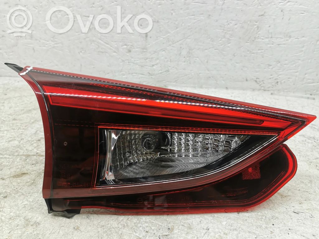 Mazda 3 II Galinis žibintas kėbule 