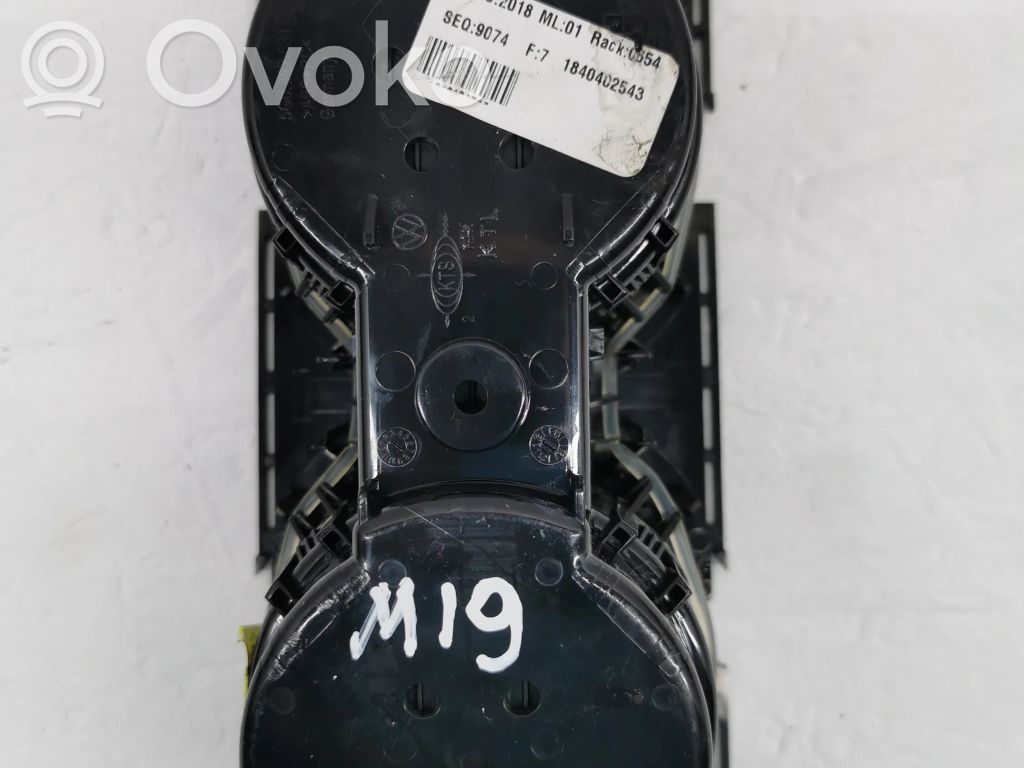 Tylny uchwyt na kubek tunelu środkowego   5G0862531,X3100