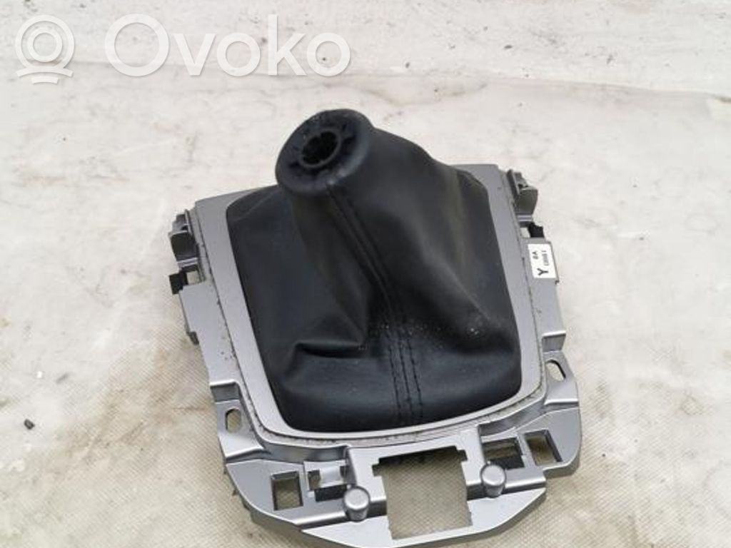Mazda CX-3 Perilla/embellecedor de cuero de la palanca de cambios 