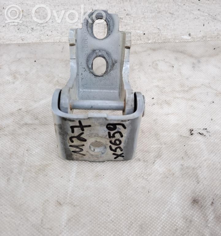 Renault Captur Rear door upper hinge 