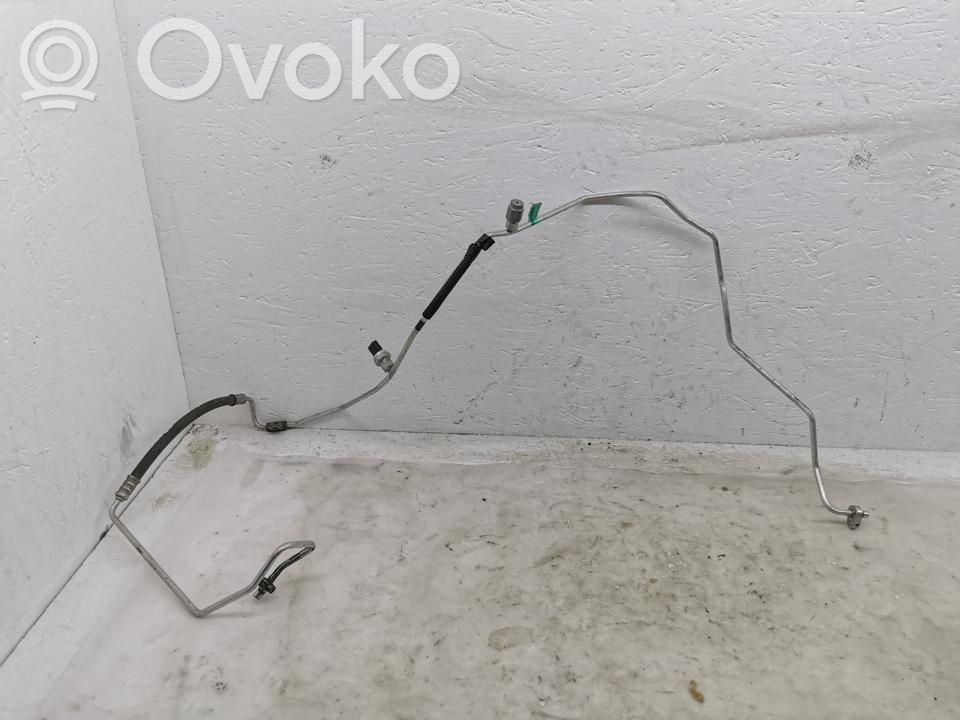 Renault Captur Air conditioning (A/C) pipe/hose 