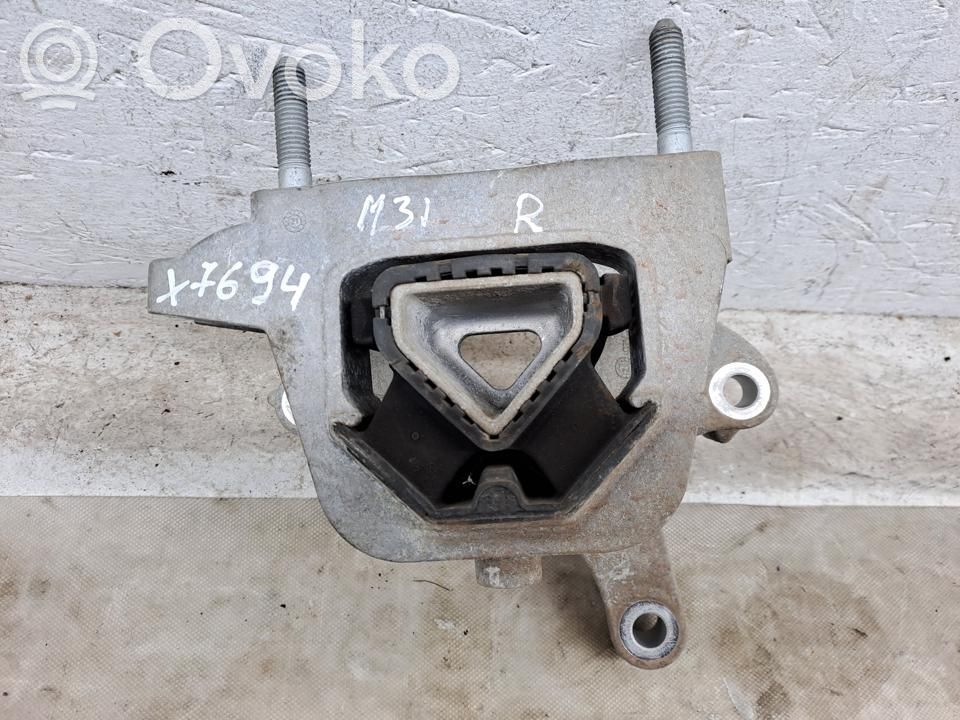 Opel Mokka B Engine mount bracket 