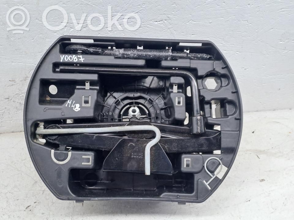 Caja de herramientas   9817224380,Y0087