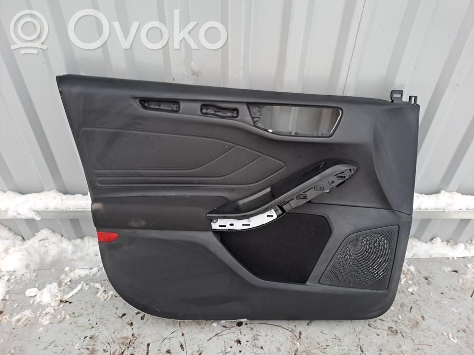 Ford Focus Revestimiento de puerta delantera 