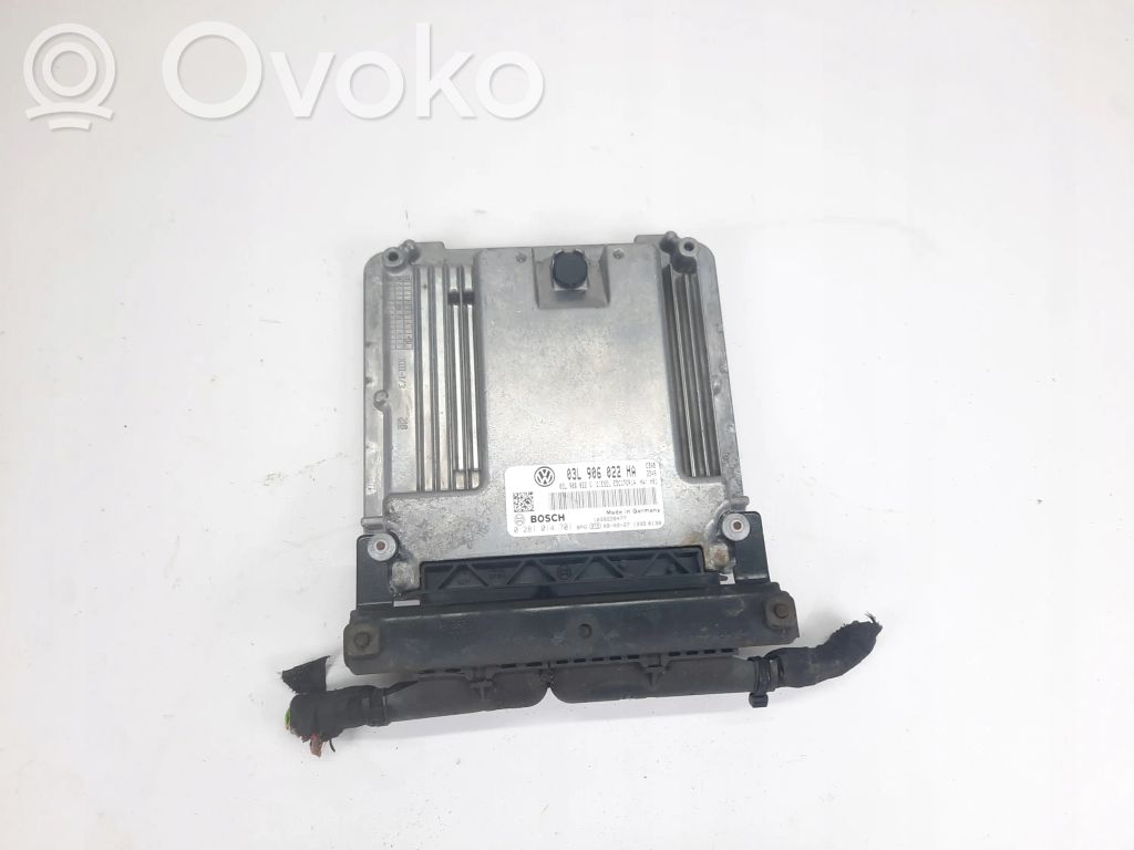 Volkswagen Tiguan Engine control unit/module 