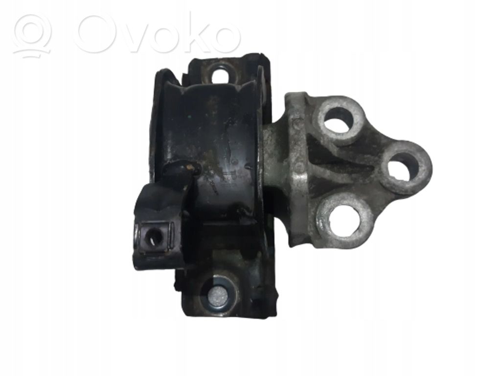 Engine mount bracket   13130742,45399001,45399019