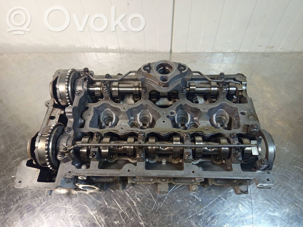 Engine head   755916807