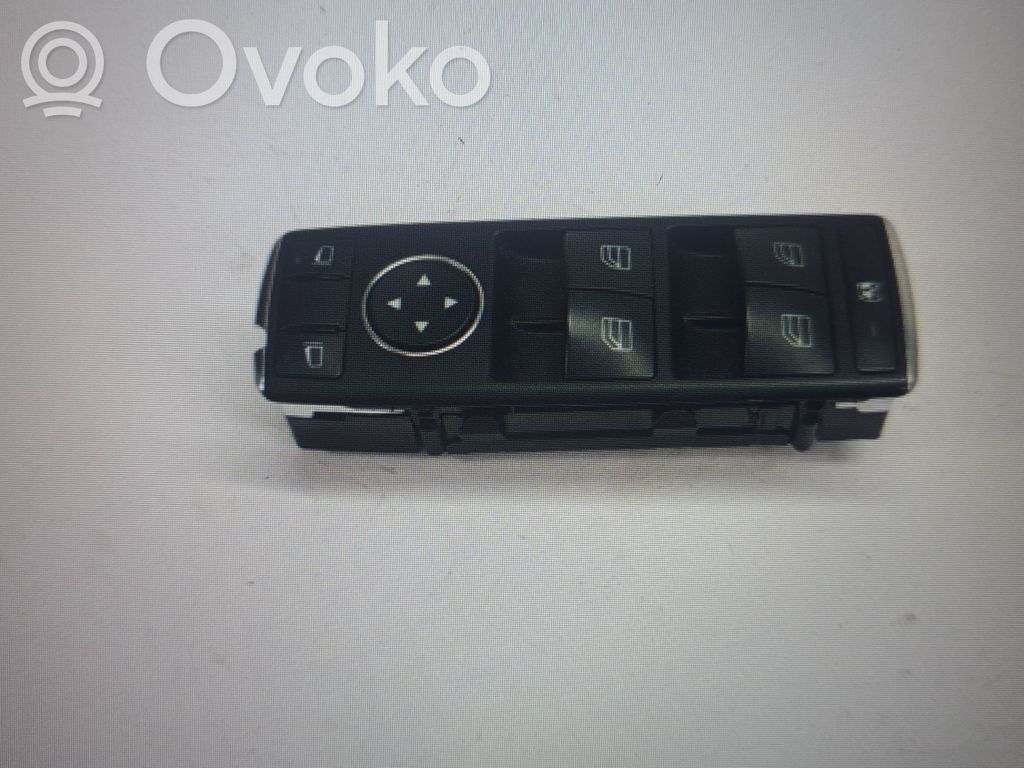 Mercedes-Benz B W246 W242 Przyciski szyb 
