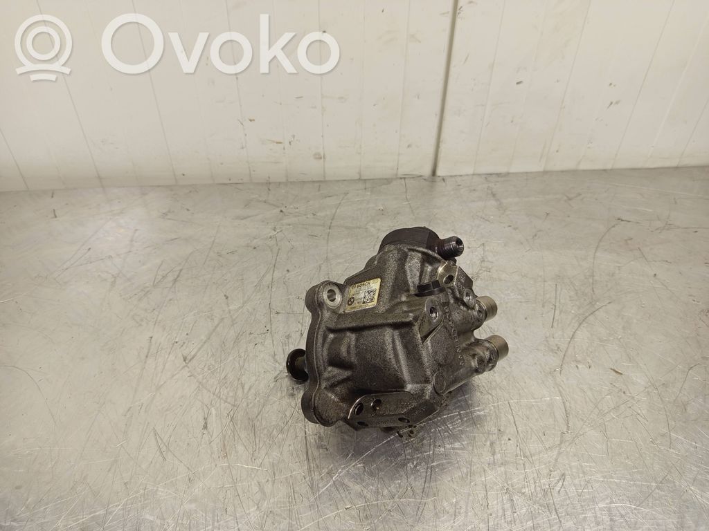 BMW 1 E81 E87 Fuel injection high pressure pump 