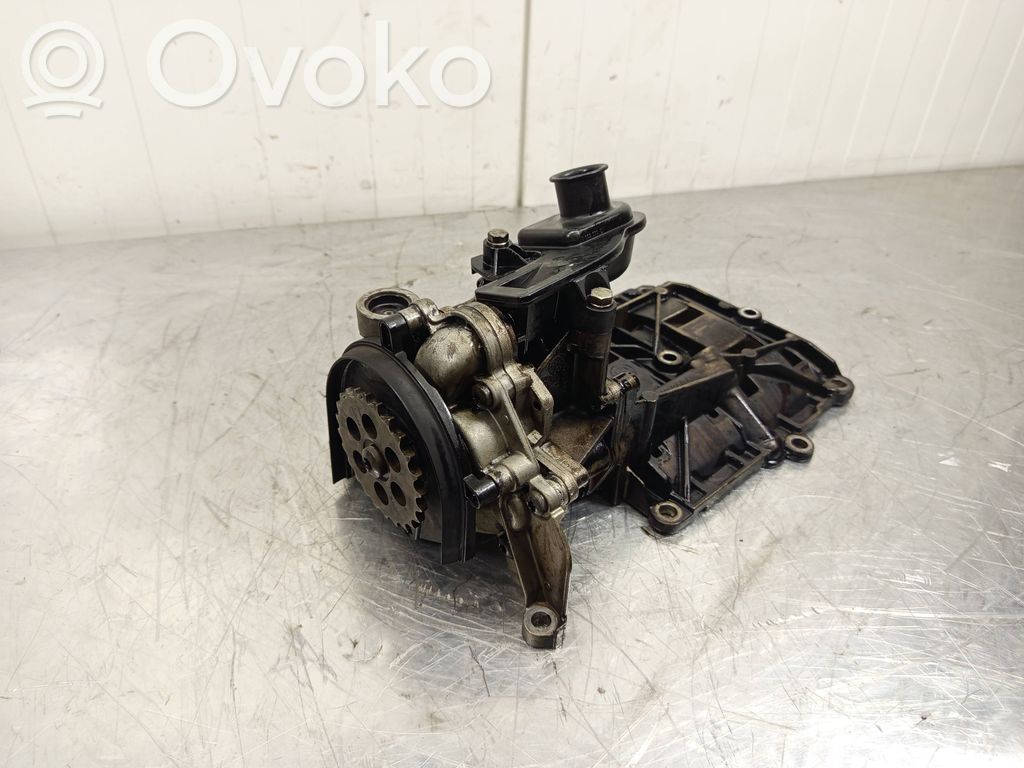 BMW 1 E81 E87 Oil pump 