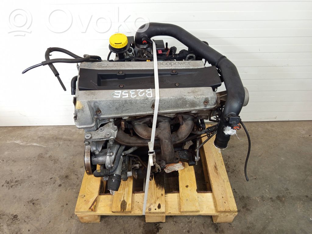 Двигатель   B235E