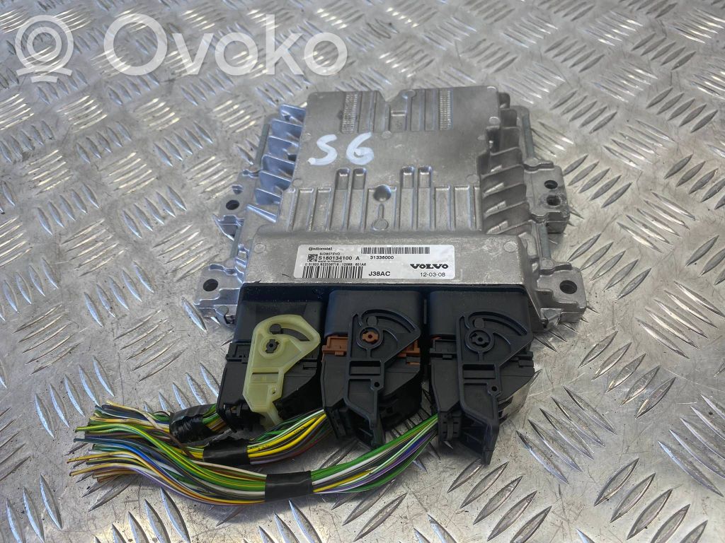 Engine control unit/module   S180134100A,31336000
