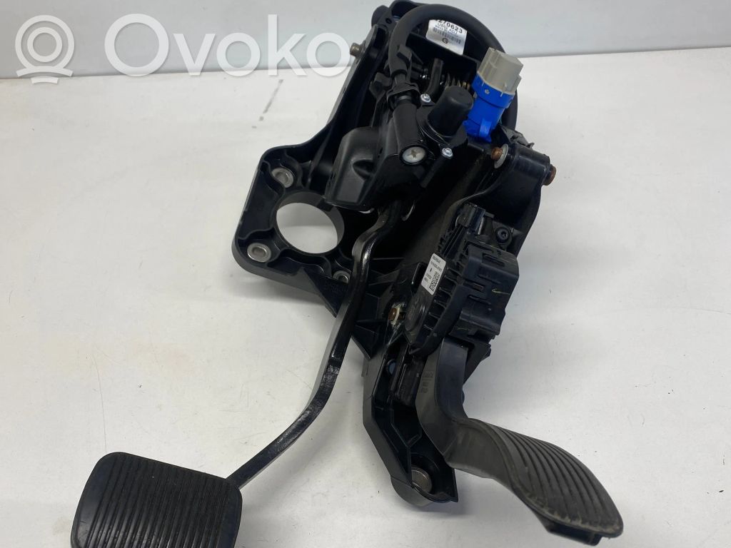 Ford Explorer Pedal assembly 