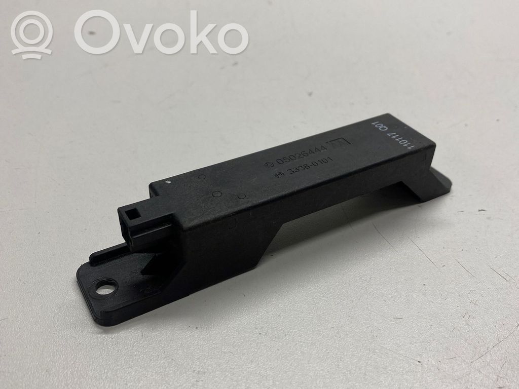 Other control units/modules   05026444A,33380101