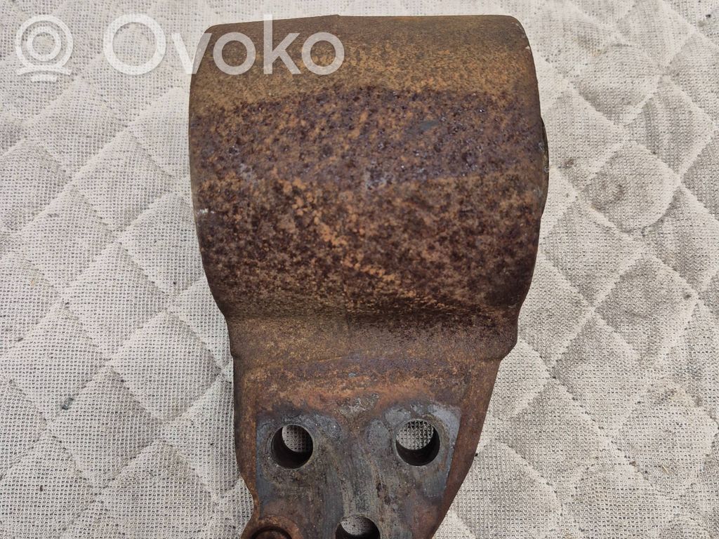 Ford F150 Engine mount bracket 